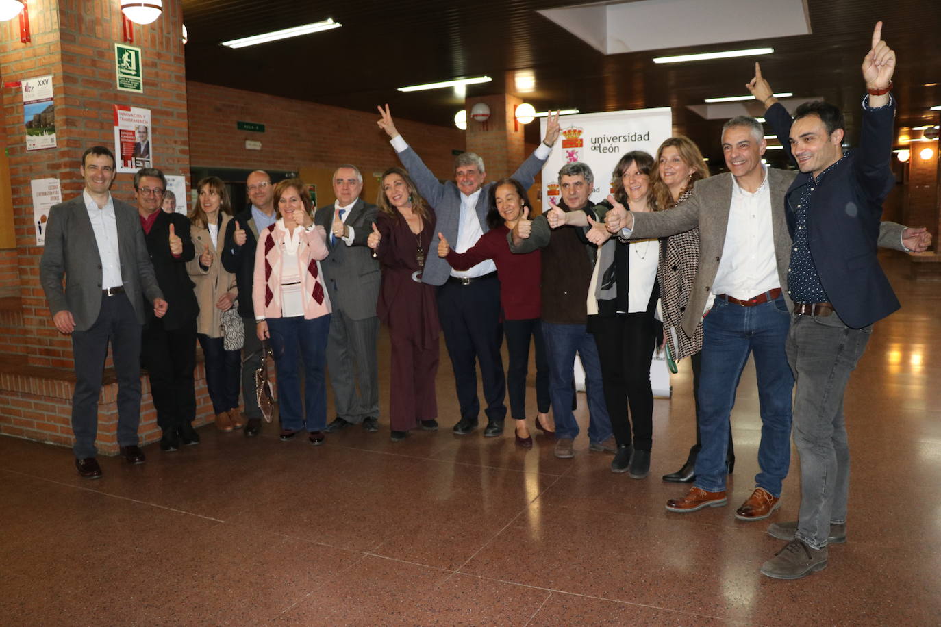 Fotos: Las candidaturas reciben los resultados de las elecciones de la ULE