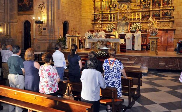 Las diócesis de León y Astorga cierran todos los templos y suspenden las misas