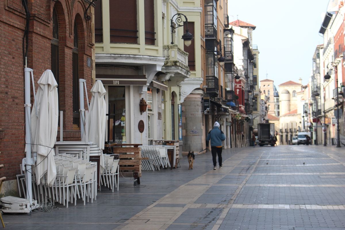 Fotos: Quinto día de aislamiento en la capital leonesa