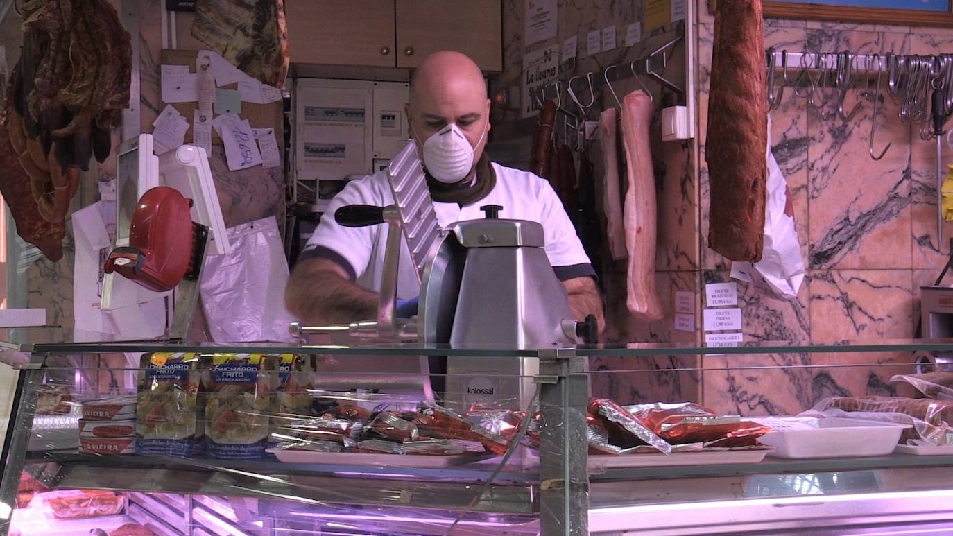 Fotos: El Mercado del Conde Luna mantiene su actividad