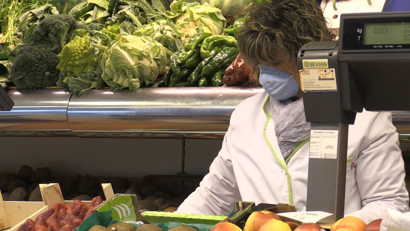 Fotos: El Mercado del Conde Luna mantiene su actividad