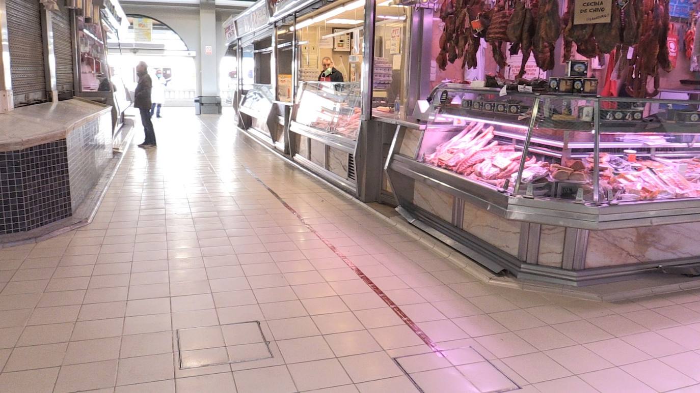 Fotos: El Mercado del Conde Luna mantiene su actividad