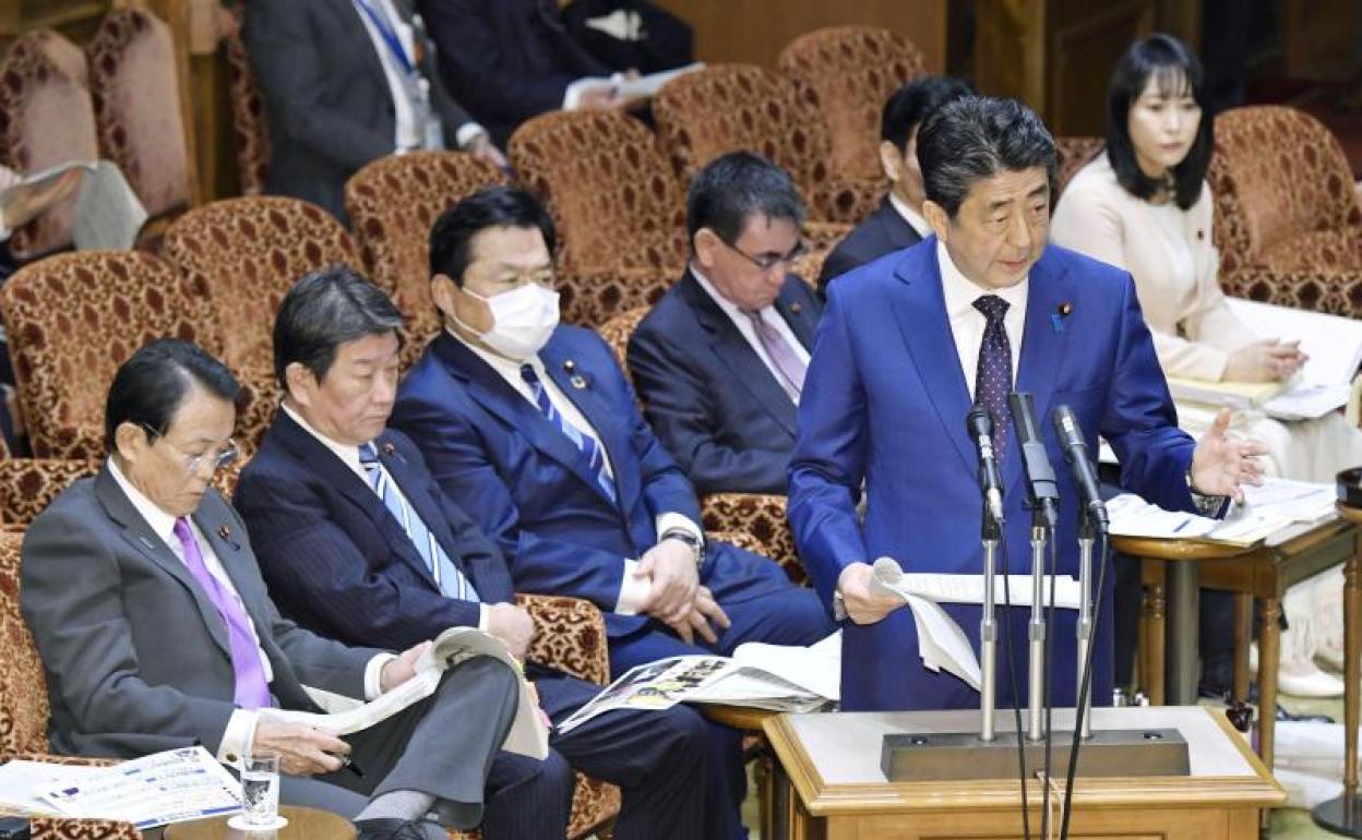 El primer ministro japonés, Shinzo Abe, en el Parlamento. 