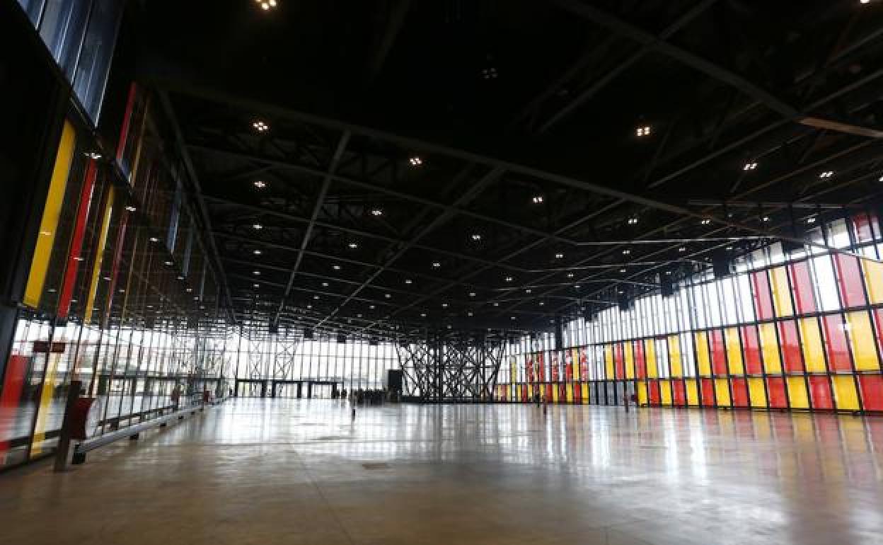 Espacio interior del Palacio de Exposiciones.