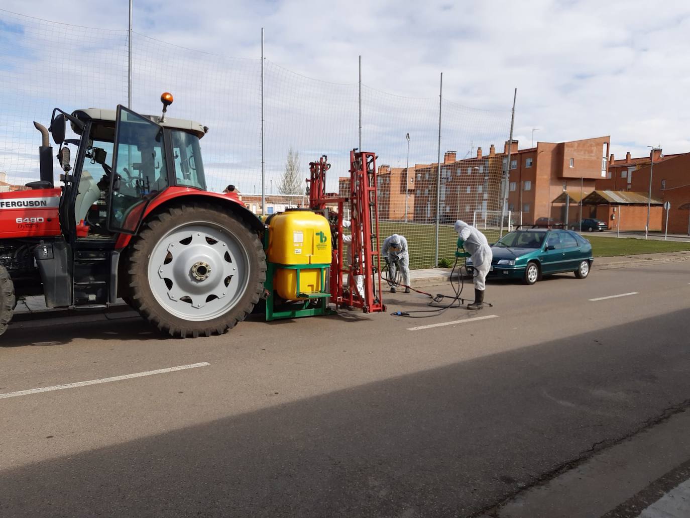 Santa María del Páramo se desinfecta