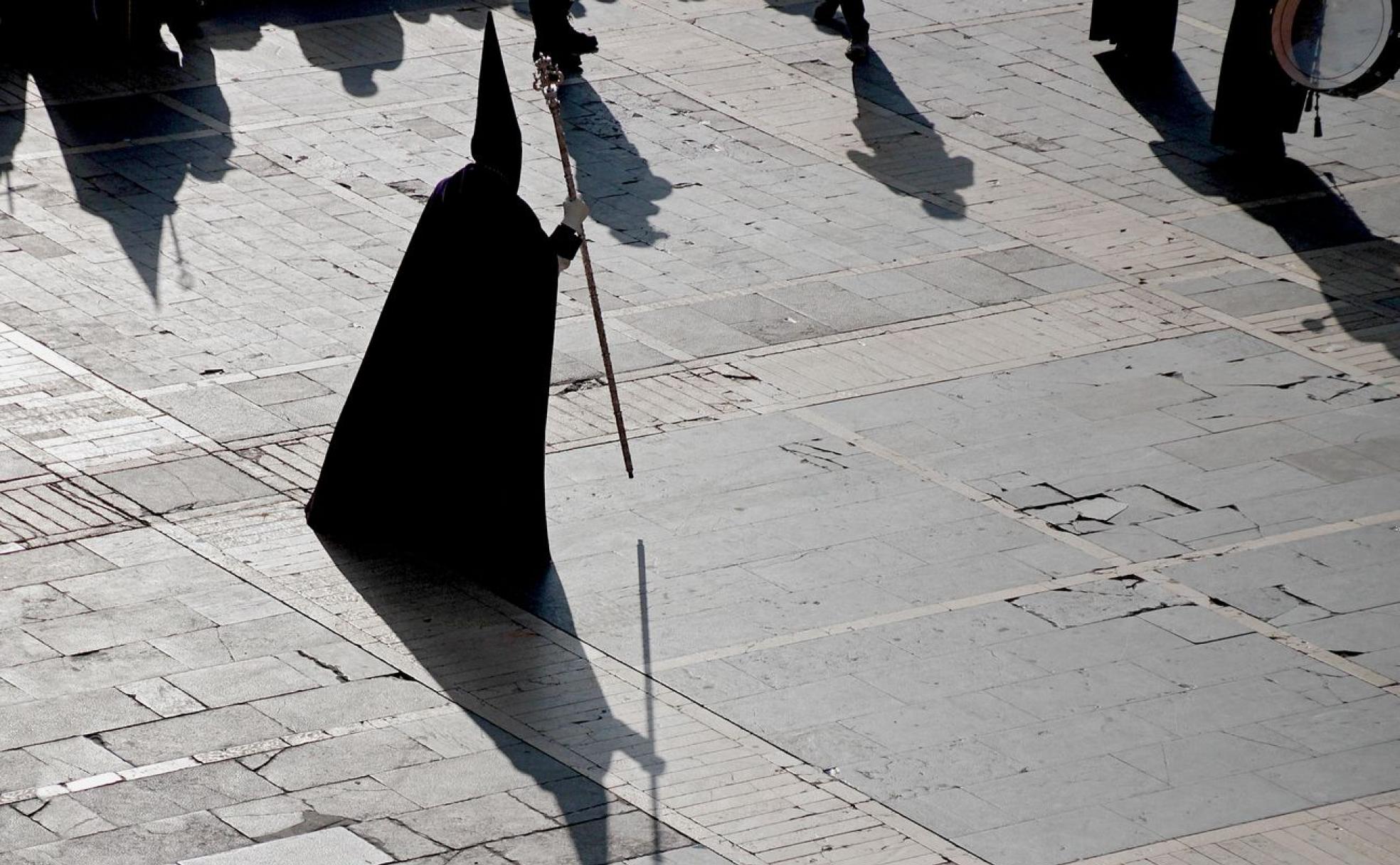 Llevar la Semana Santa al mes de septiembre no cuenta, por el momento, con respaldo cofrade.