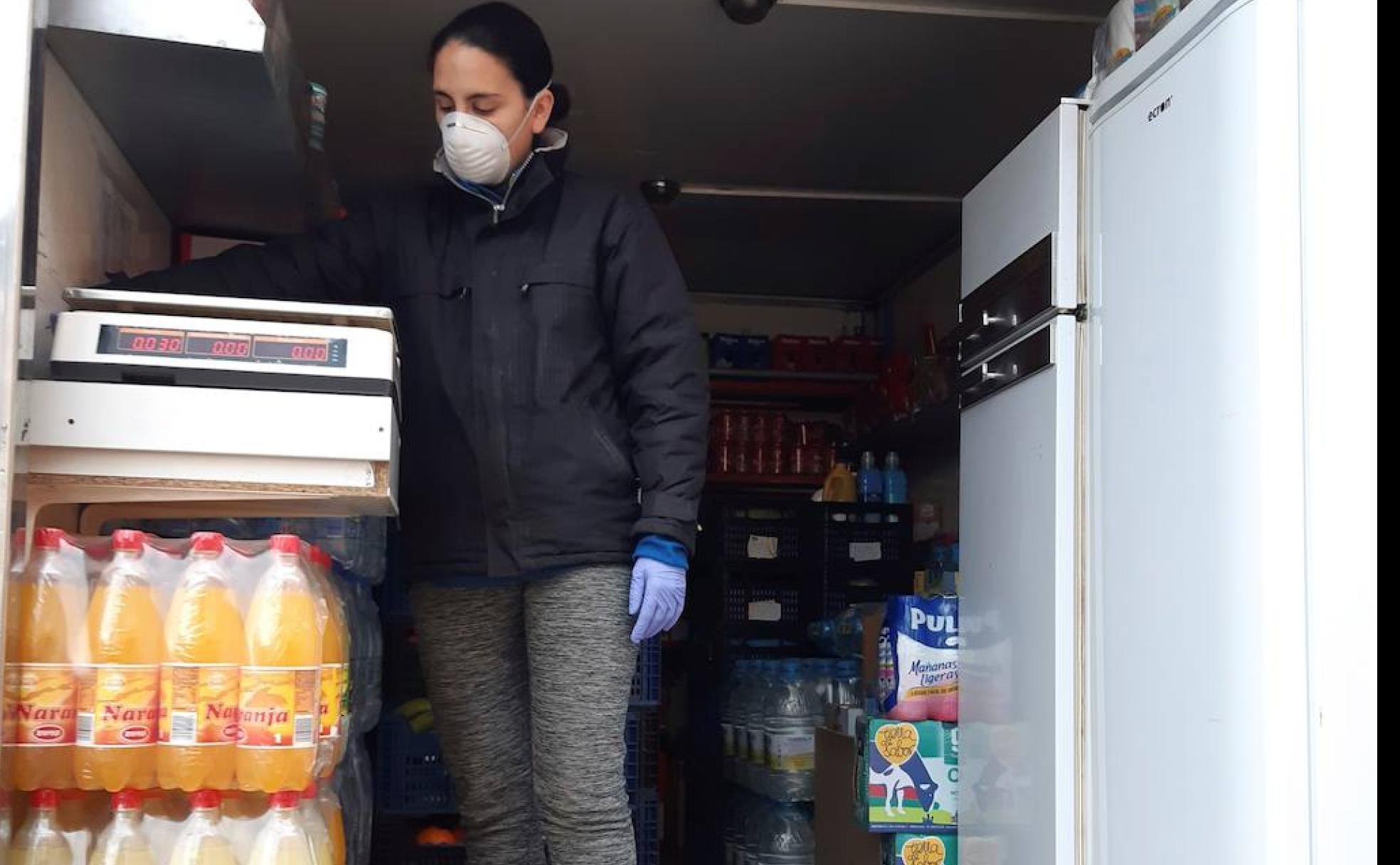 La gaseosera en el sur de León también distribuye alimentos y productos de primera necesidad.