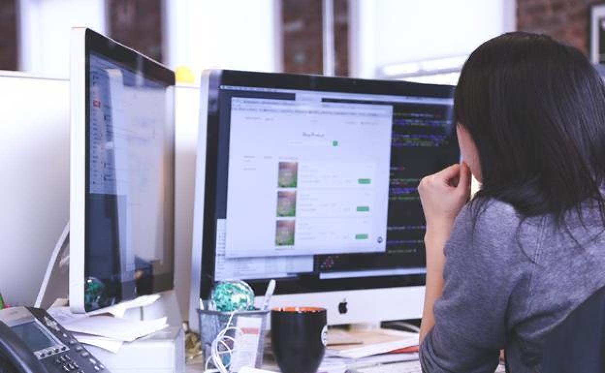 Castilla y León encadena cuatro años perdiendo empresas y en 2019 se dejó más de un centenar