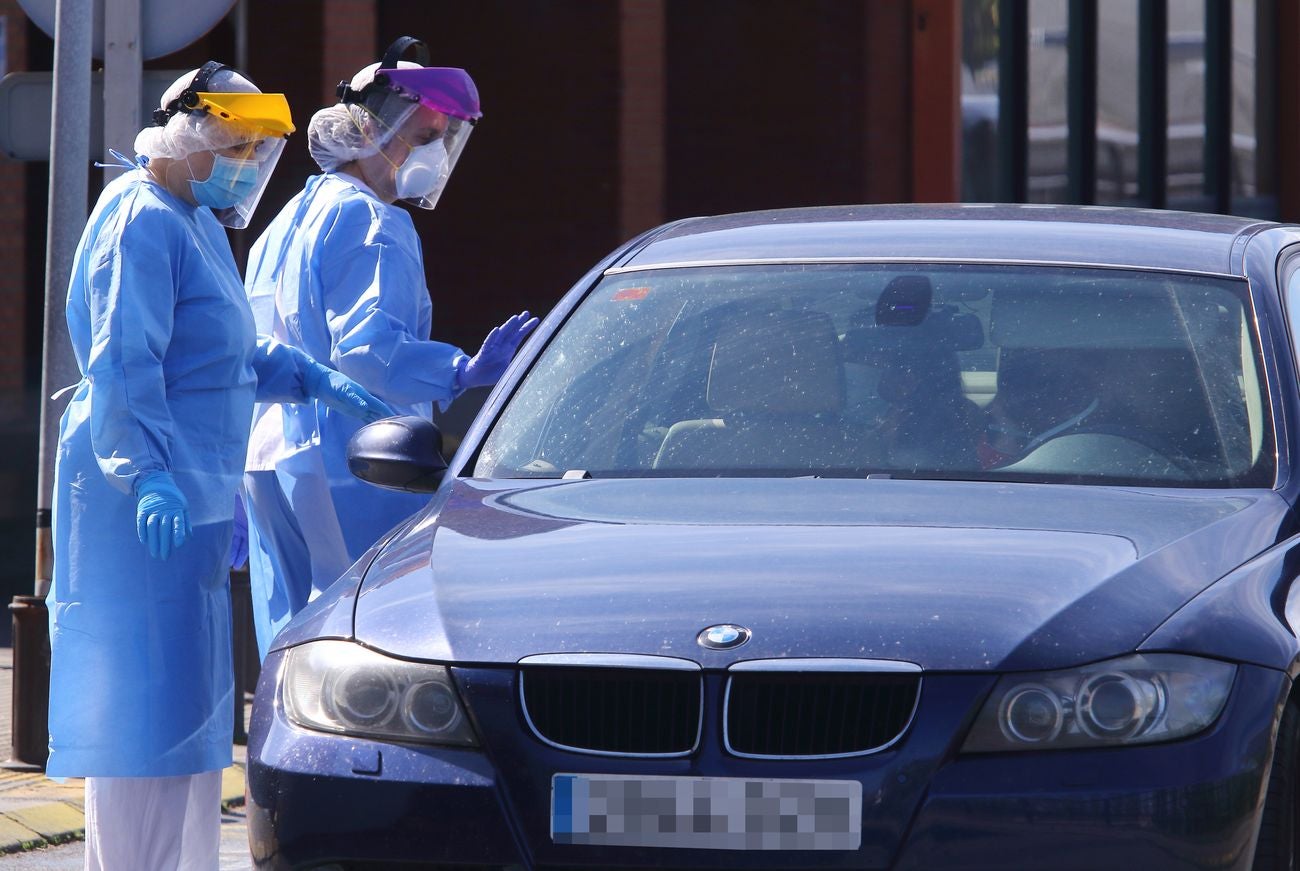 Actividad en los centros hospitalarios. Imágenes del área de triaje del hospital del Bierzo de Ponferrada.