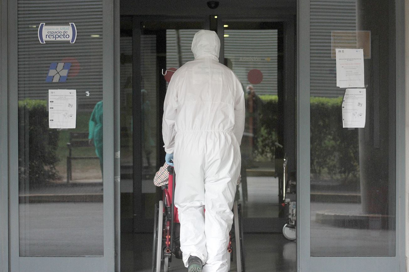 Estado de alarma por el coronavirus en León y Ponferrada. El día a día bajo la cámara de los fotógrafos Peio García y César Sánchez. 