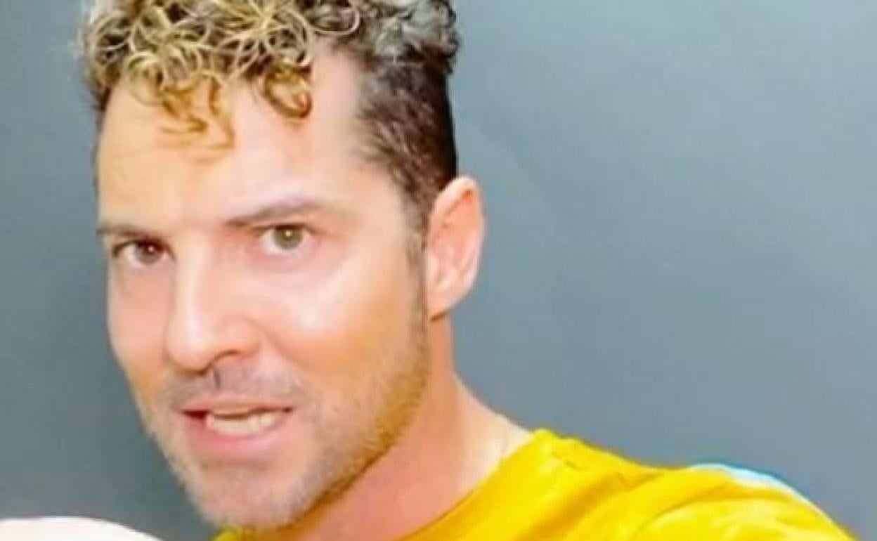 David Bisbal enseña el 'making of' del videoclip 'Si tu la quieres'