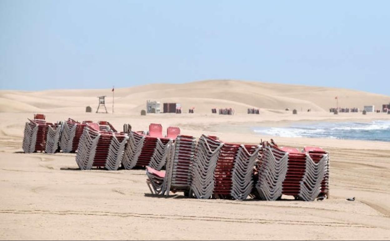 La playa de Maspalomas, en Gran Canaria, vacía esta Semana Santa.