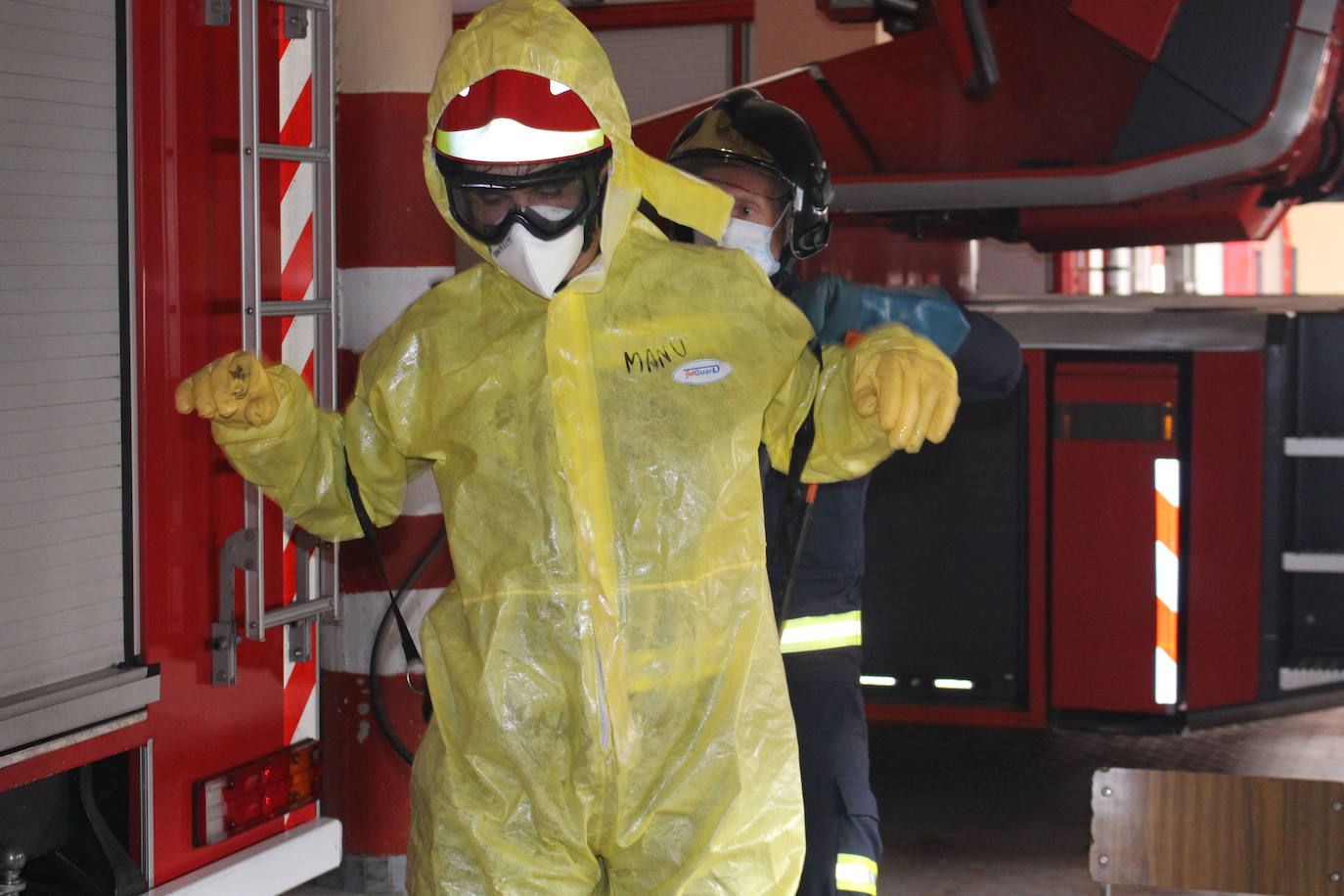 De día o de noche, con crisis sanitaria o sin ella, el Parque de Bomberos de León siempre está listo para intervenir.