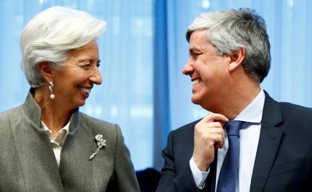 Christine Lagarde, presidenta del BCE, junto a Mario Centeno 