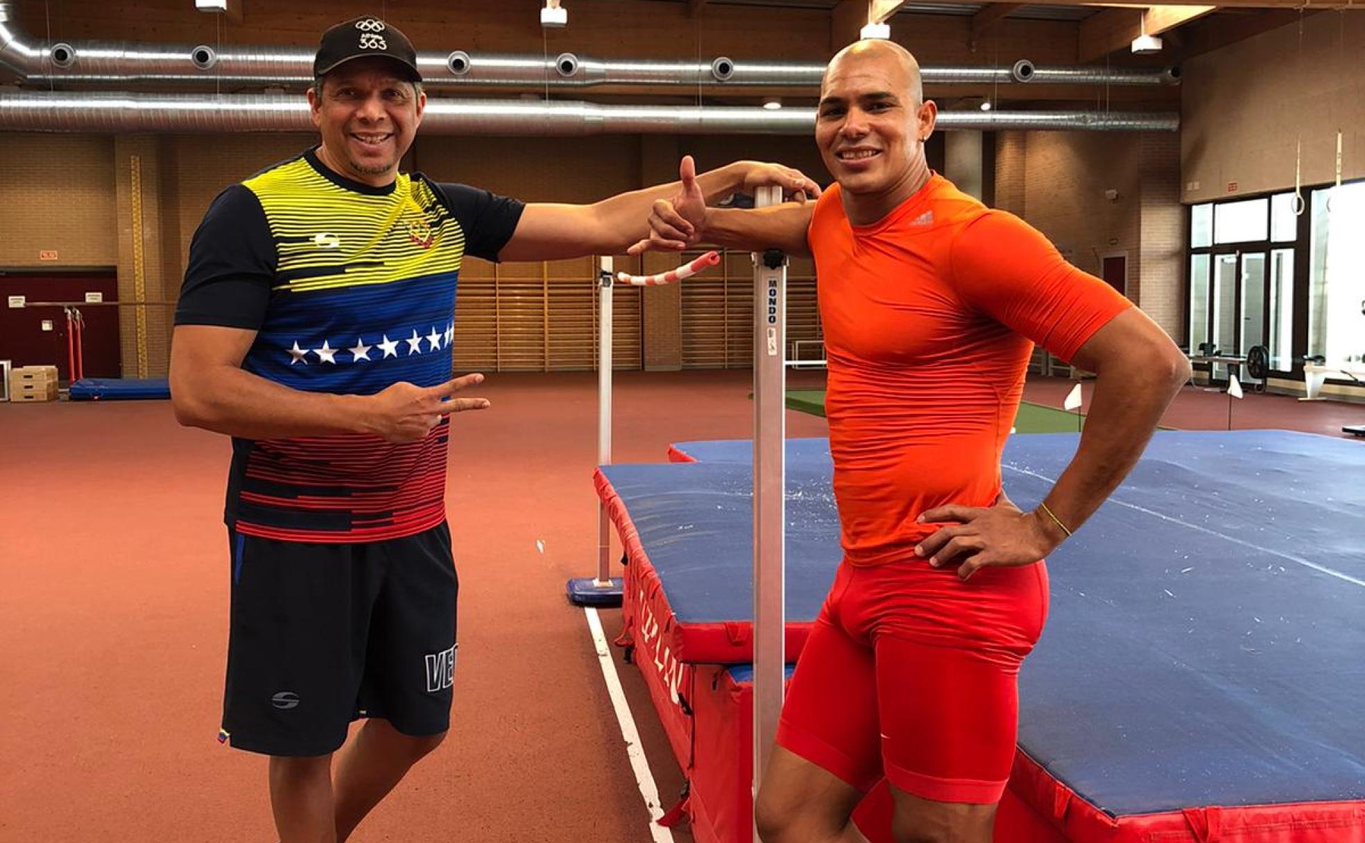 Georni Jaramillo y Eladio Farfán, durante un entrenamiento en el CAR de León.