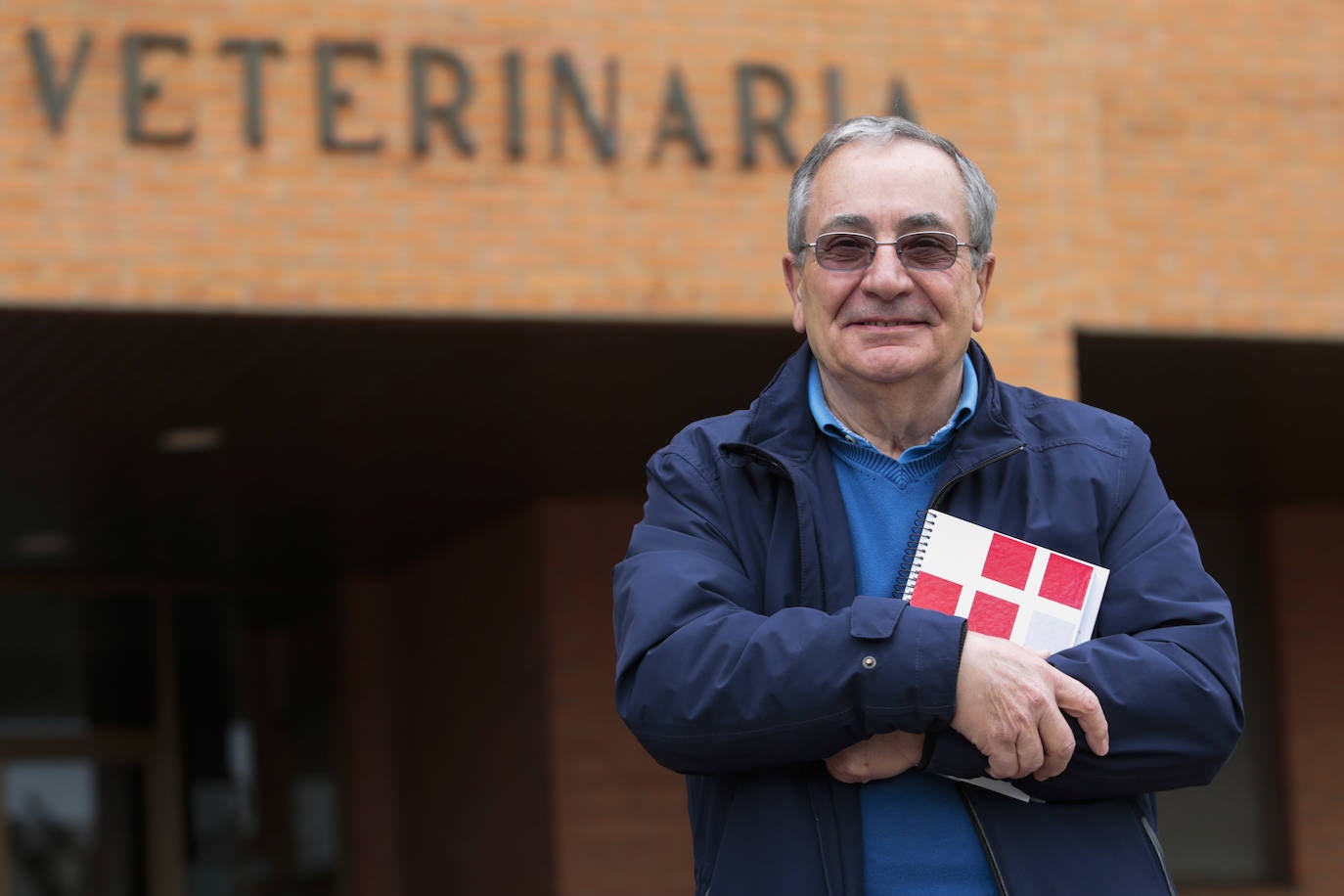 Fotos: El presidente de Ciencias Veterinarias de Castilla y León, Elías F. Rodríguez Ferri