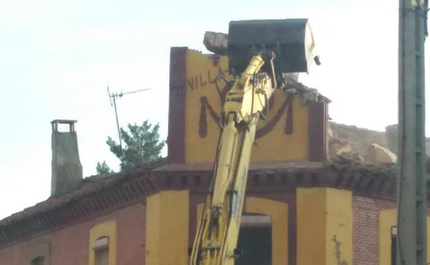 Demolición de Villa Felicitas. 