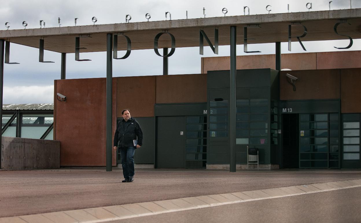 Salida de Oriol Junqueras de la cárcel de Lledoners para disfrutar de un permiso.