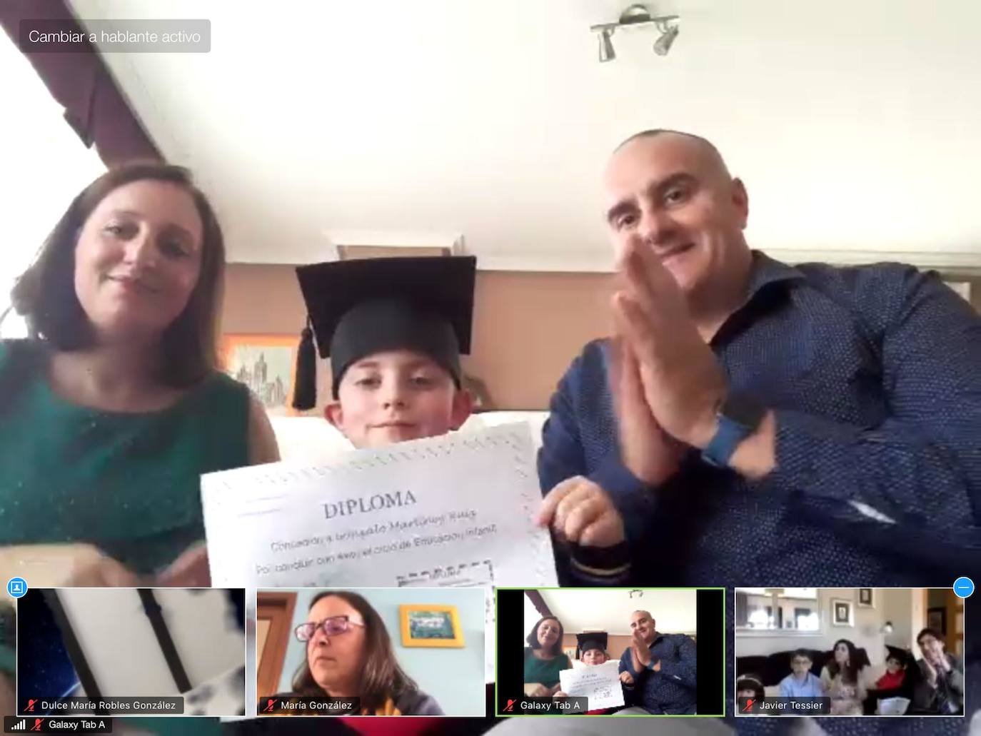 Los alumnos de Infantil del Colegio Peñacorada disfrutaron de la celebración de su salto a Primaria en una ceremonia única gracias a los medios telemáticos. 