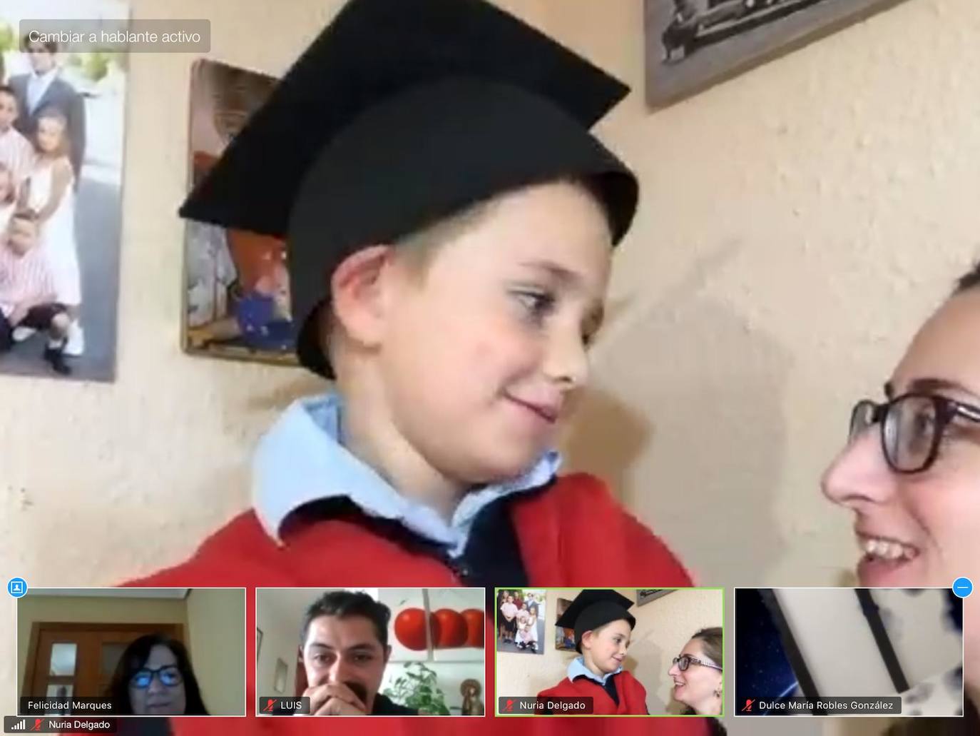 Los alumnos de Infantil del Colegio Peñacorada disfrutaron de la celebración de su salto a Primaria en una ceremonia única gracias a los medios telemáticos. 