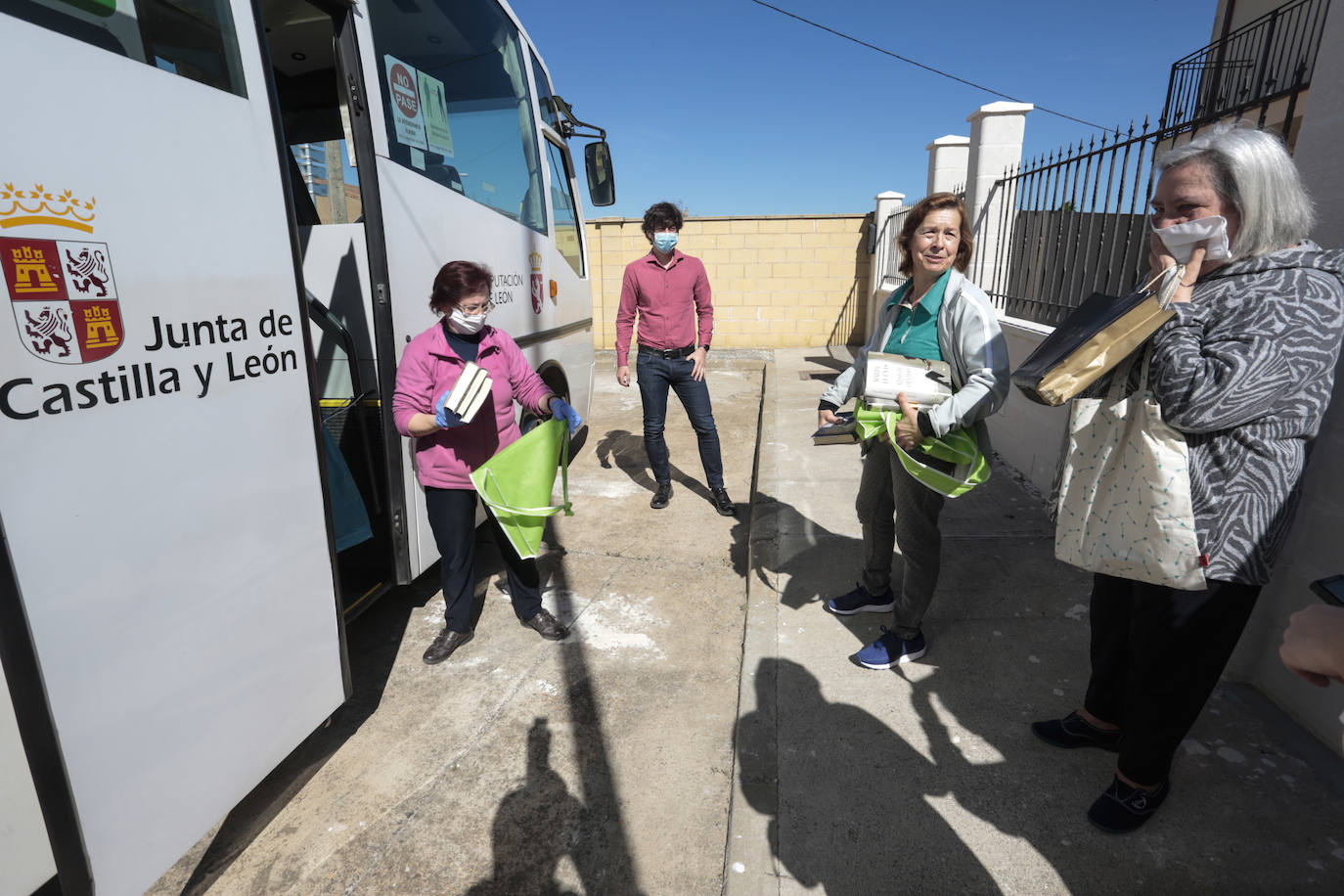 Fotos: Reinicio del servicio de Bibliobús en León