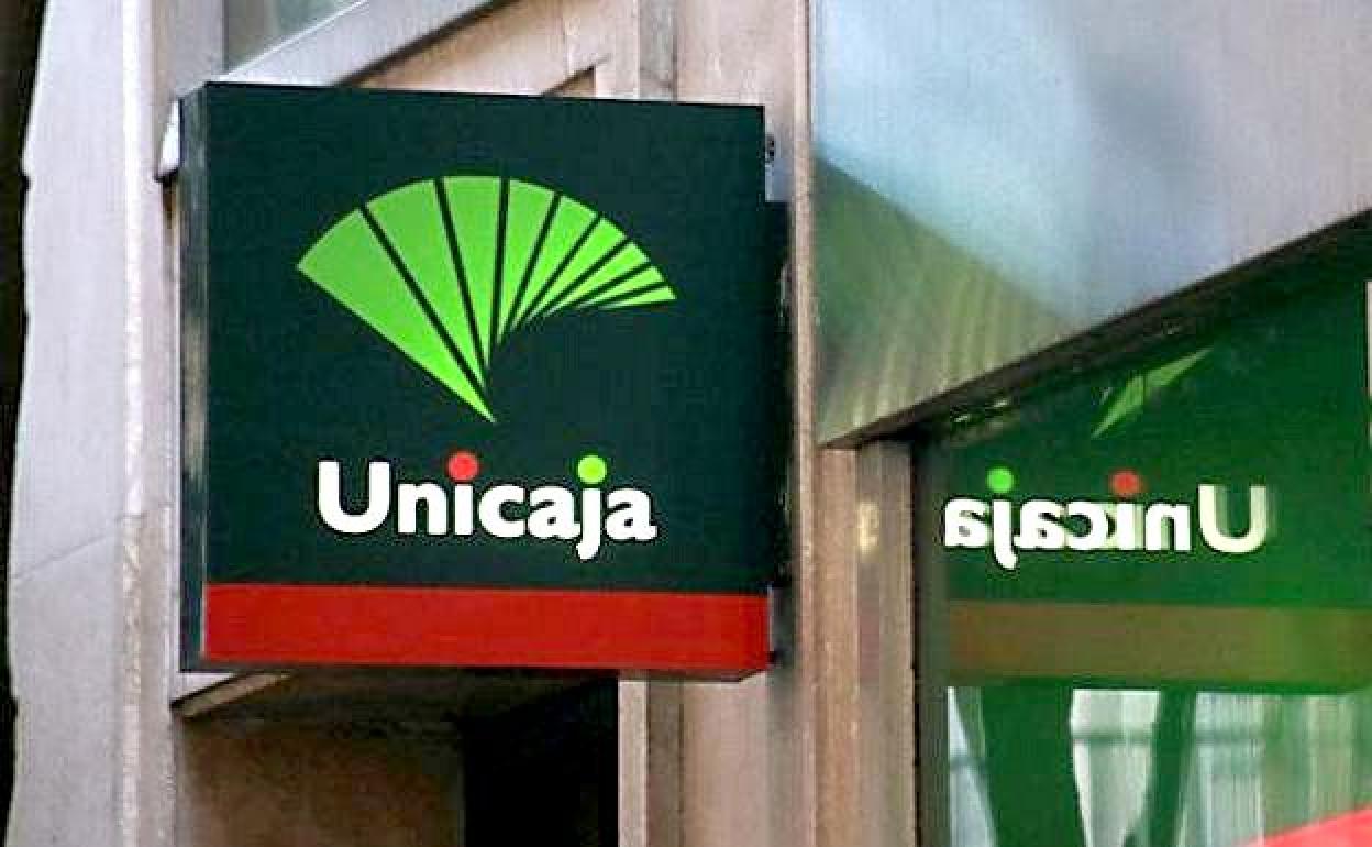 Imagen de una sucursal de Unicaja Banco.