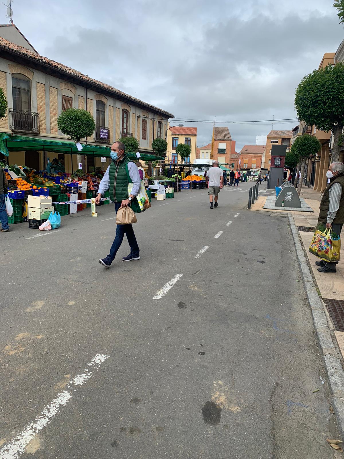 Fotos: El mercado vuelve a Sahagún
