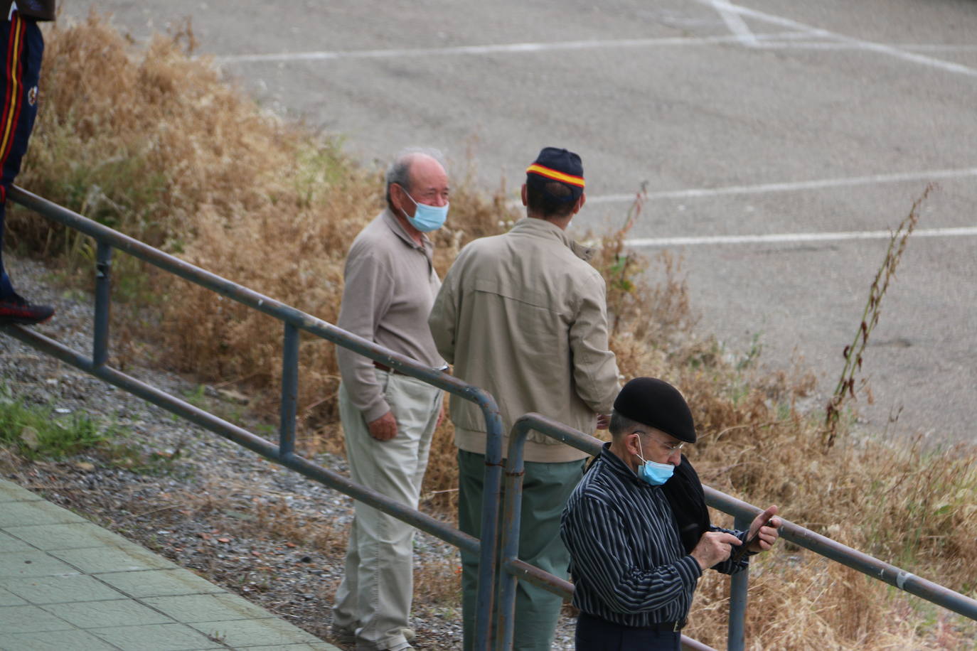 La marcha en automóvil propuesta por el partido de Abascal colapsa el centro de la ciudad durante media hora
