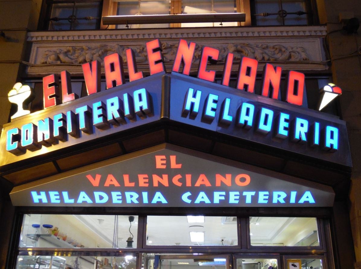La Heladería El Valenciano es una parada necesaria para todo aquel que salga por León.