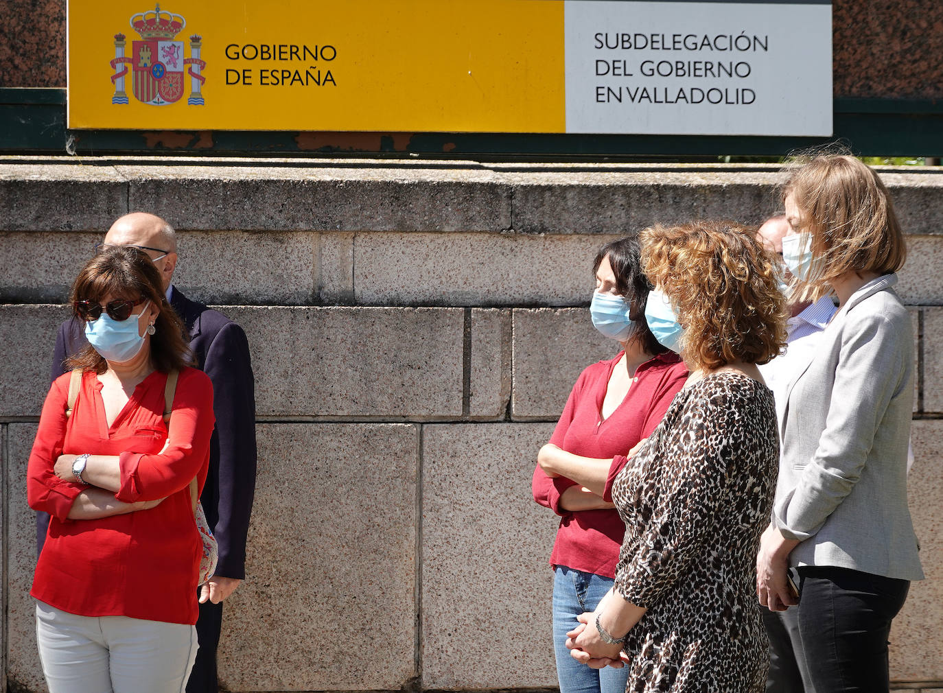 Las administraciones, como las Cortes, la Junta y la Delegación del Gobierno, también muestran sus condolencias.