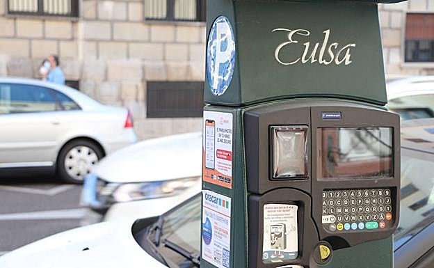 Imagen. Máquina expendedora de tickets de la O.R.A.