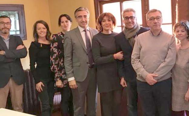 Los abogados de Ponferrada confían en la recuperación de su «amiga y compañera» Raquel Díaz y piden el «total esclarecimiento» del caso