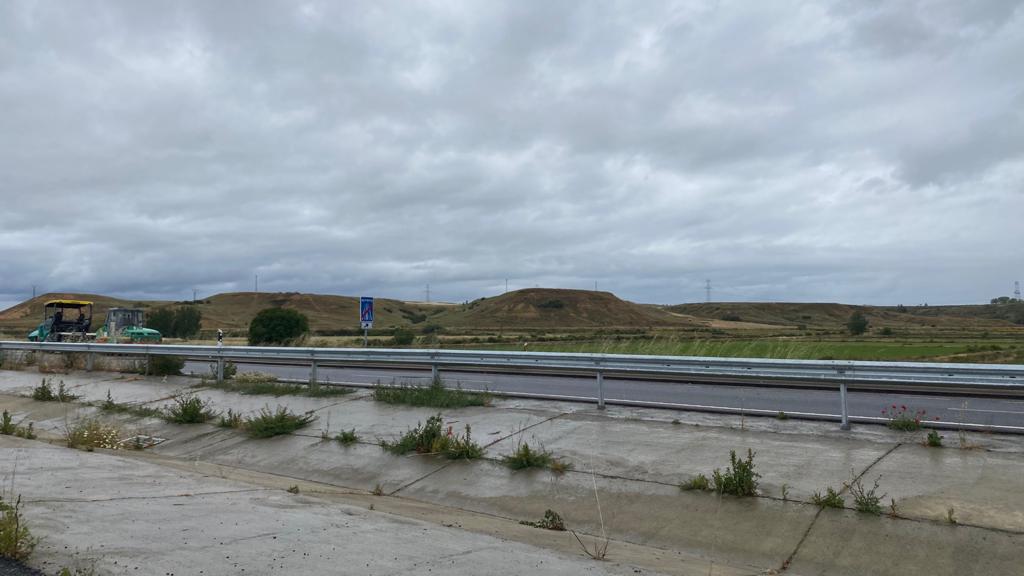 Fotos: Obras de reparación en la A-60 en sentido León