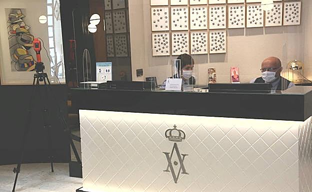 Imagen. Recepción del hotel. 