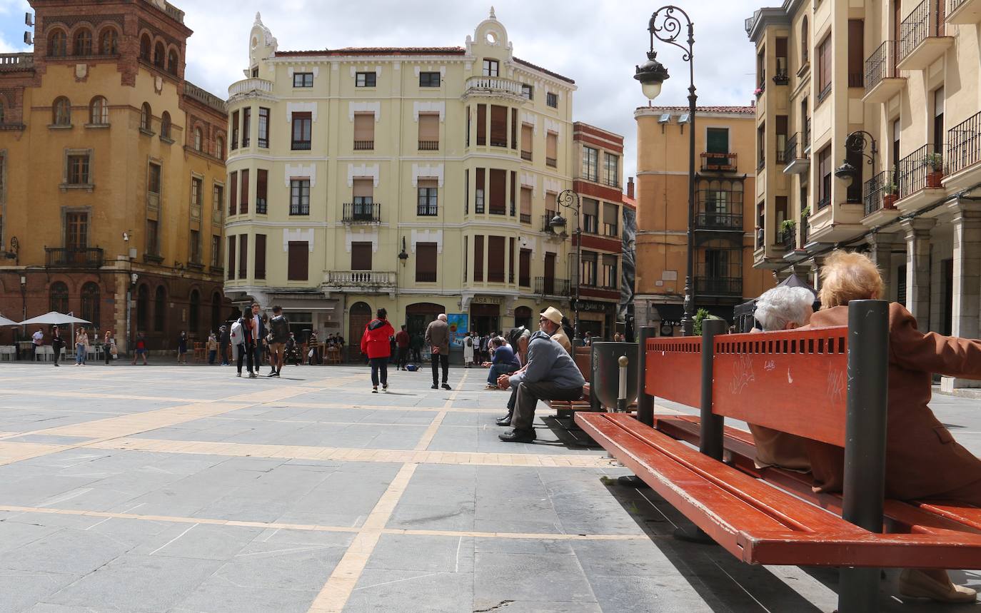 El rodaje de la serie '3 Caminos' llega a León capital con la participación de Alex González, Verónica Echegui y Cecilia Suárez, entre otros.