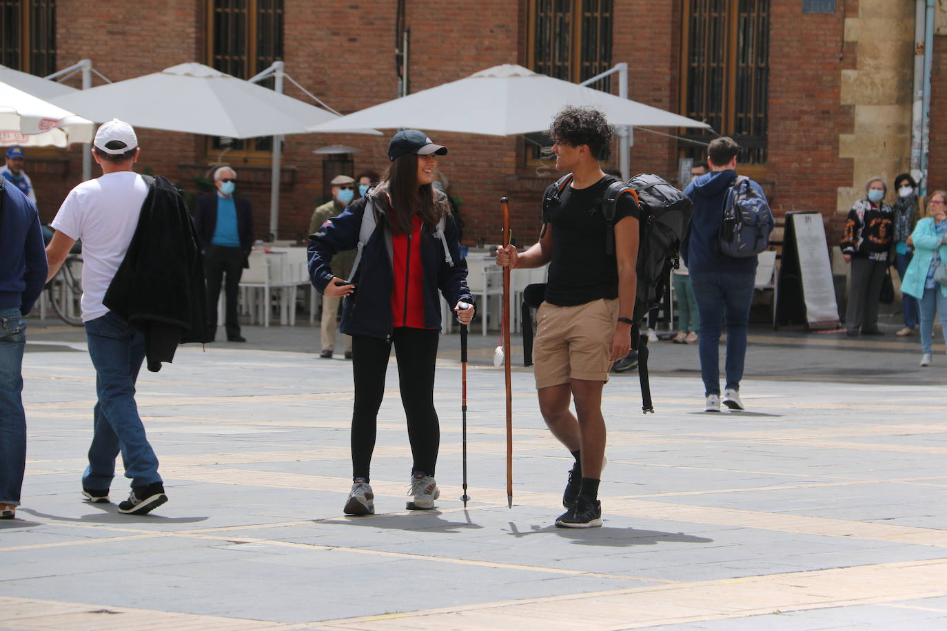 El rodaje de la serie '3 Caminos' llega a León capital con la participación de Alex González, Verónica Echegui y Cecilia Suárez, entre otros.