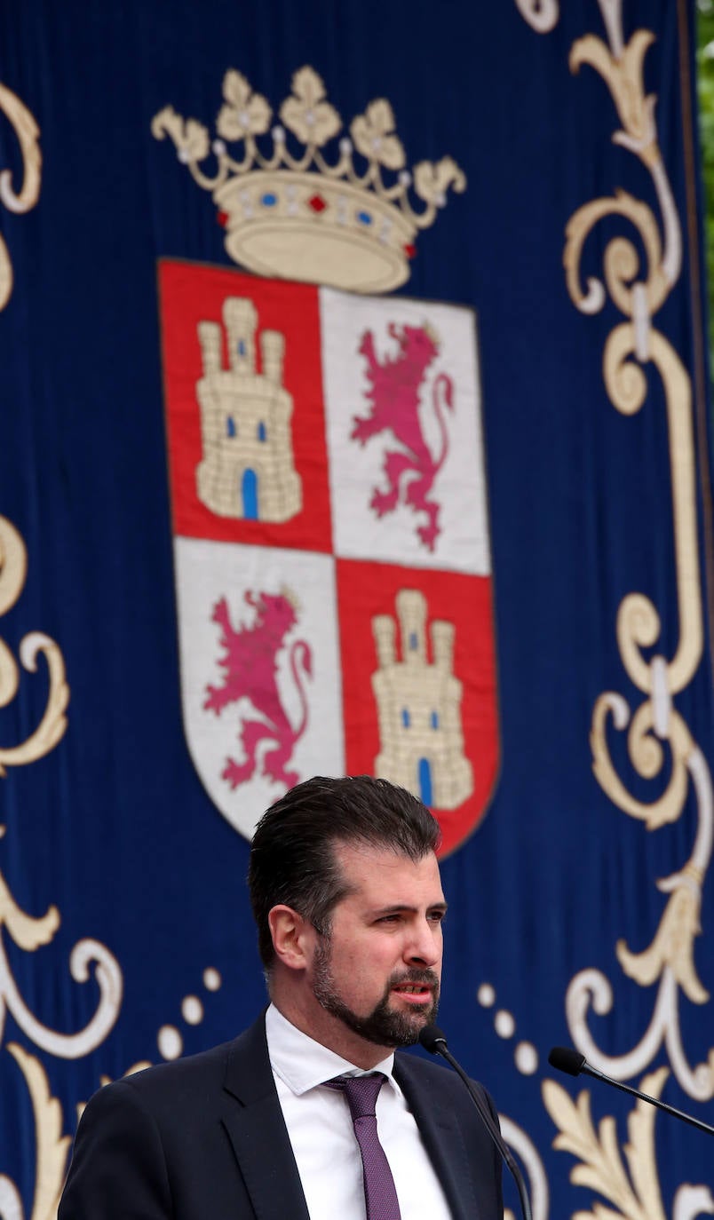 Fotos: Firma del Pacto por la Recuperación Económica, el Empleo y la Cohesión Social en Castilla y León