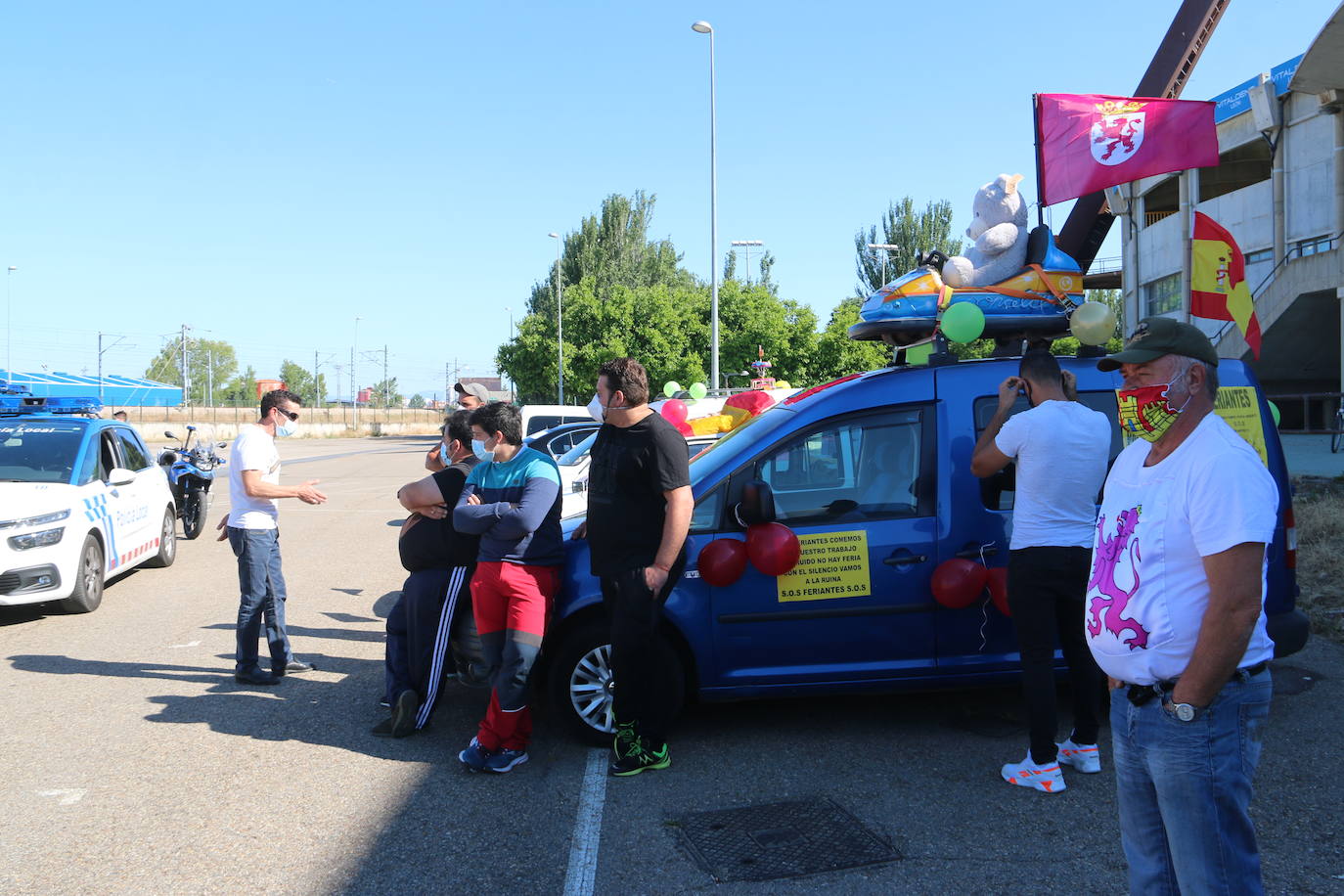 Fotos: Los feriantes leoneses salen a la calle para reclamar medidas