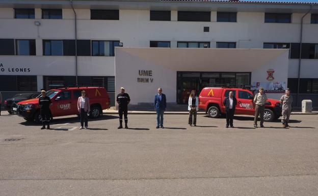 Foto de familia en la Base Conde de Gazola.