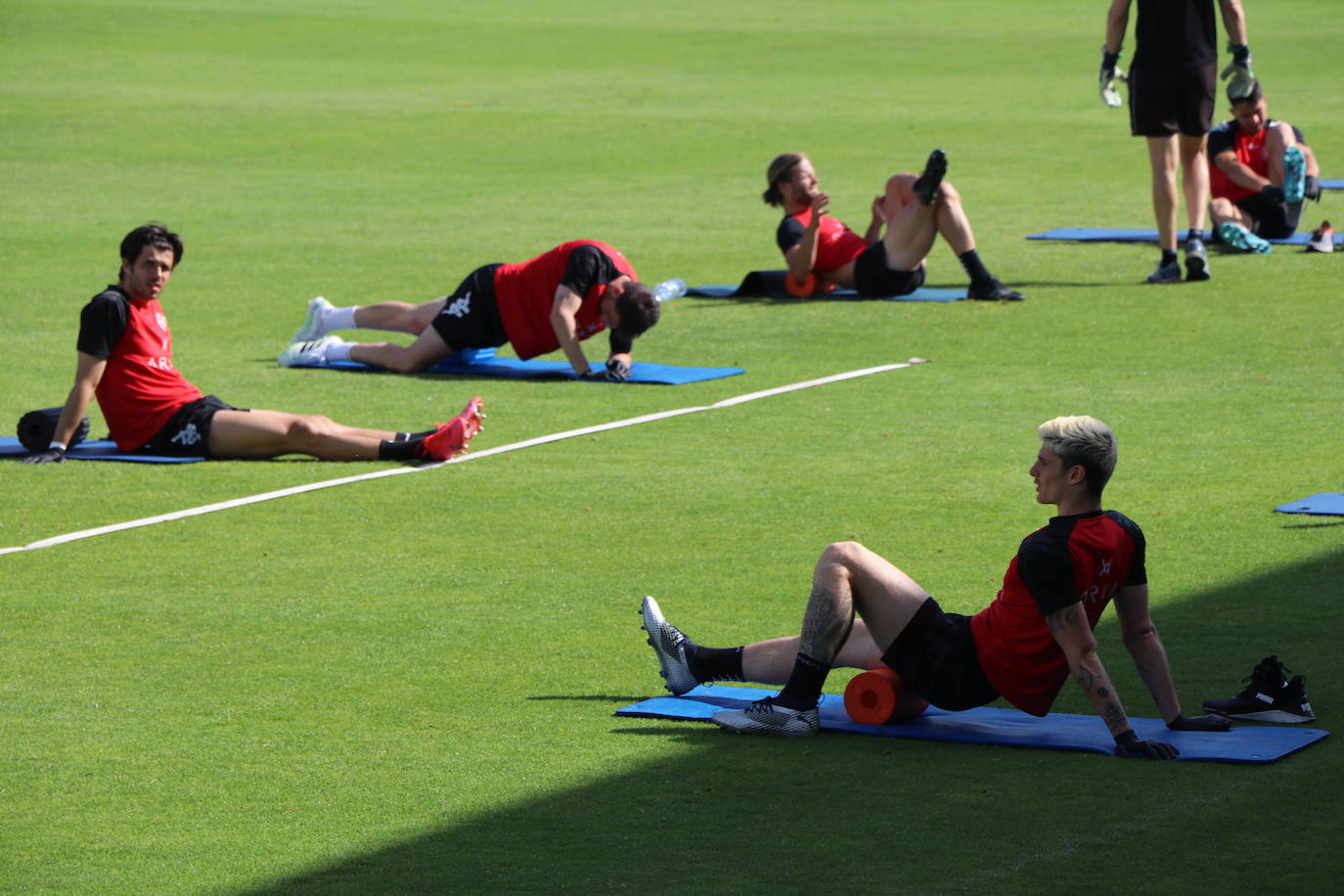 El equipo mantiene la vista puesta en el playoff exprés de julio.