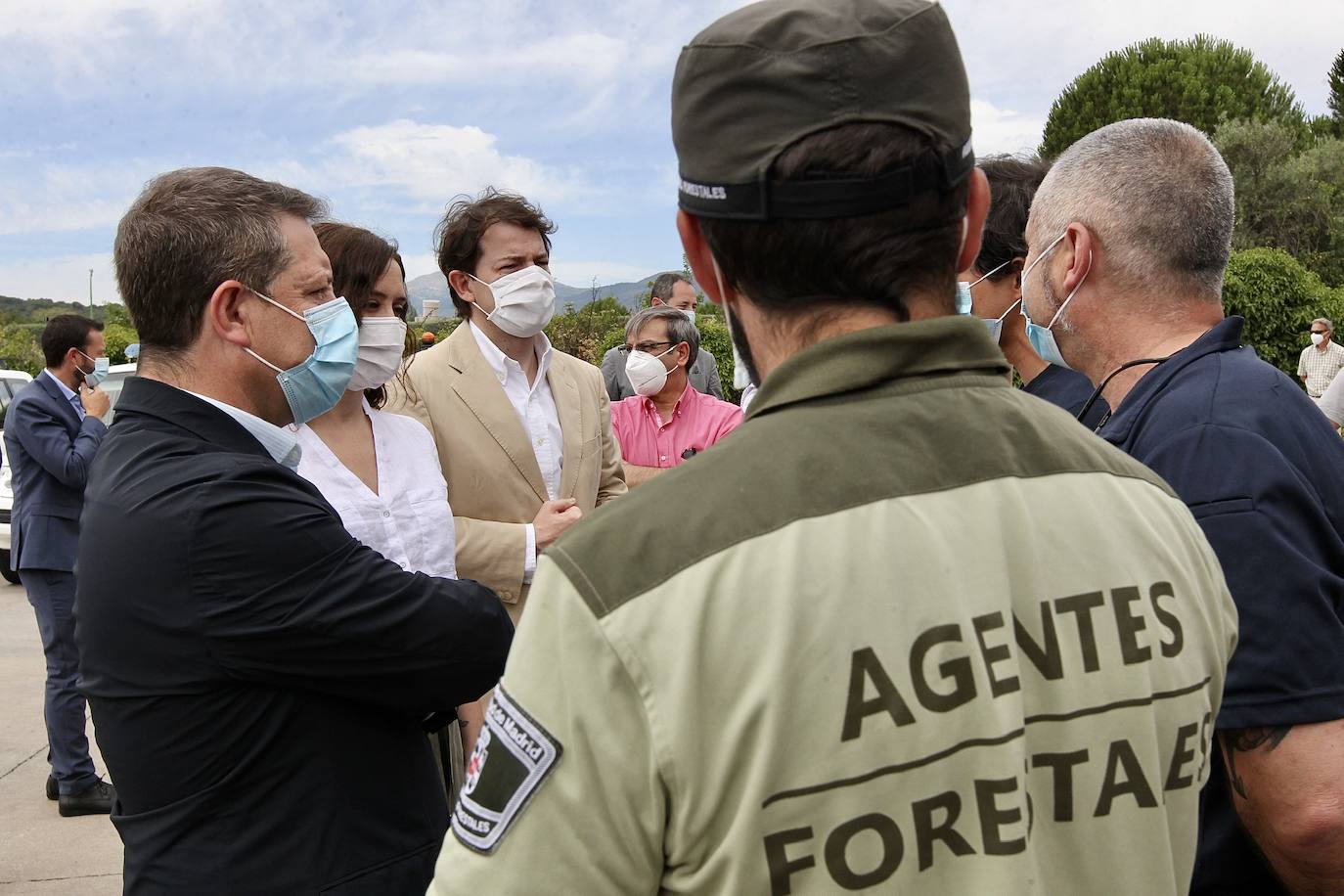 Fotos: Los presidentes de Madrid, Castilla y León y Castilla La Mancha firman un convenio de colaboración sobre inciensos forestales