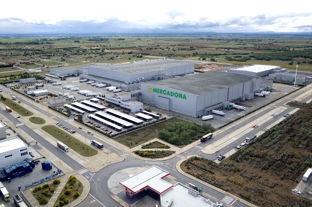 Mercadona invertirá 7,7 millones en ampliar el centro logístico de Villadangos en una obra que prevé finalizar antes de 2022. 