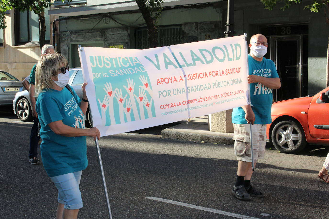 Fotos: León sale a la calle para luchar por el sistema público de salud