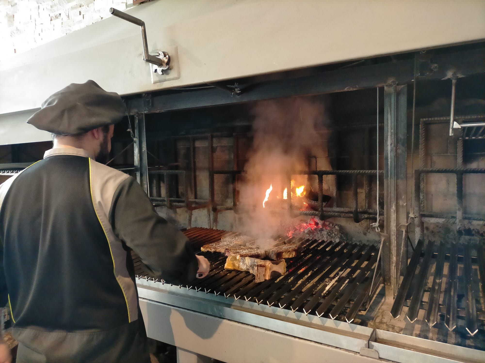 Este restaurante con hotel abre de nuevo sus puertas desde este viernes con todas las medidas de seguridad para disfrutar de sus instalaciones y su 'Carne nivel Dios'.