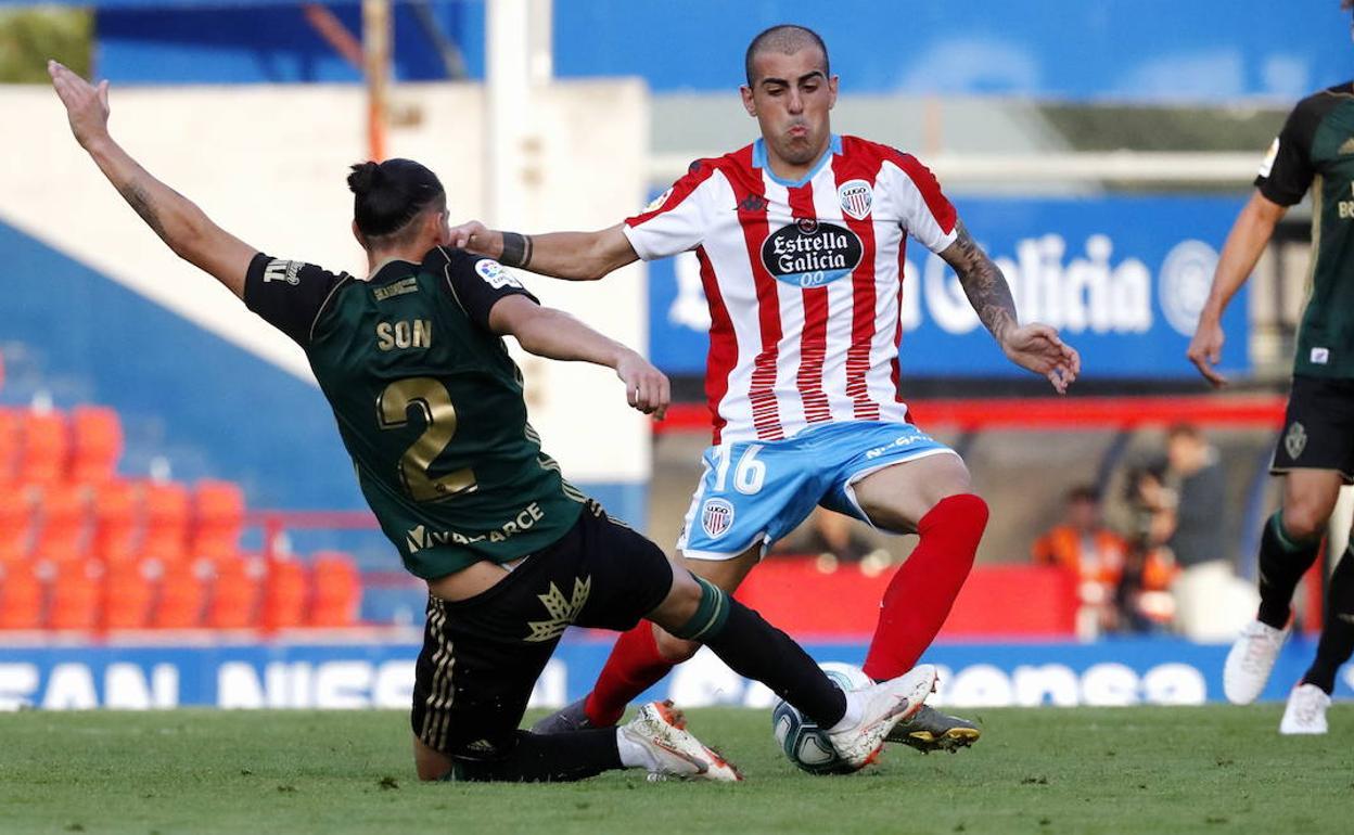 Imagen de un enfrentamiento anterior entre el Lugo y la Ponferradina.