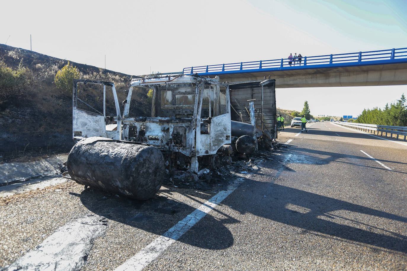 El suceso se ha producido en la tarde de este martes y hasta allí han tenido que acudir las fuerzas de seguridad para redirigir la situación.