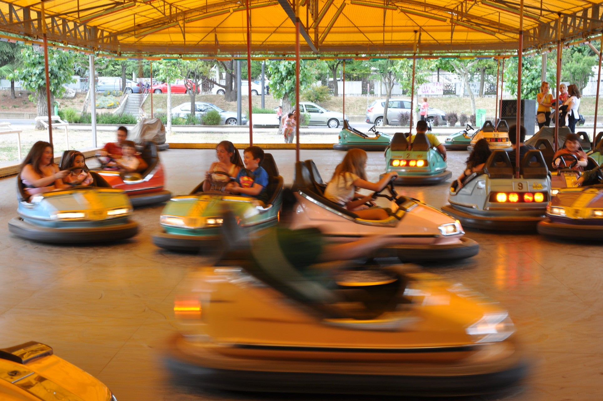 Fotos: Recuerdos y momentos de los coches de choque de Papalaguinda