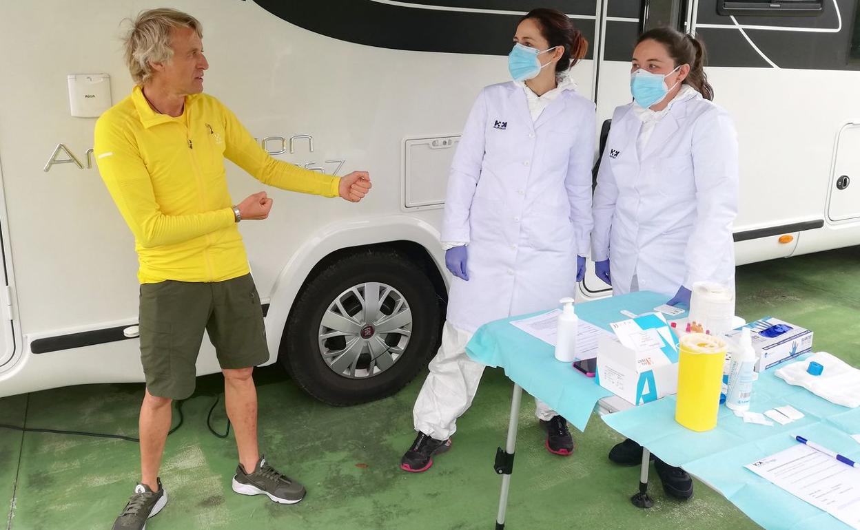 Profesionales de HM Hospitales durante la grabación de los programas.