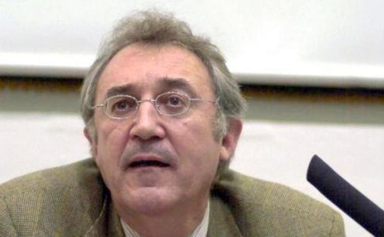 Luis Lópezs Guerra.