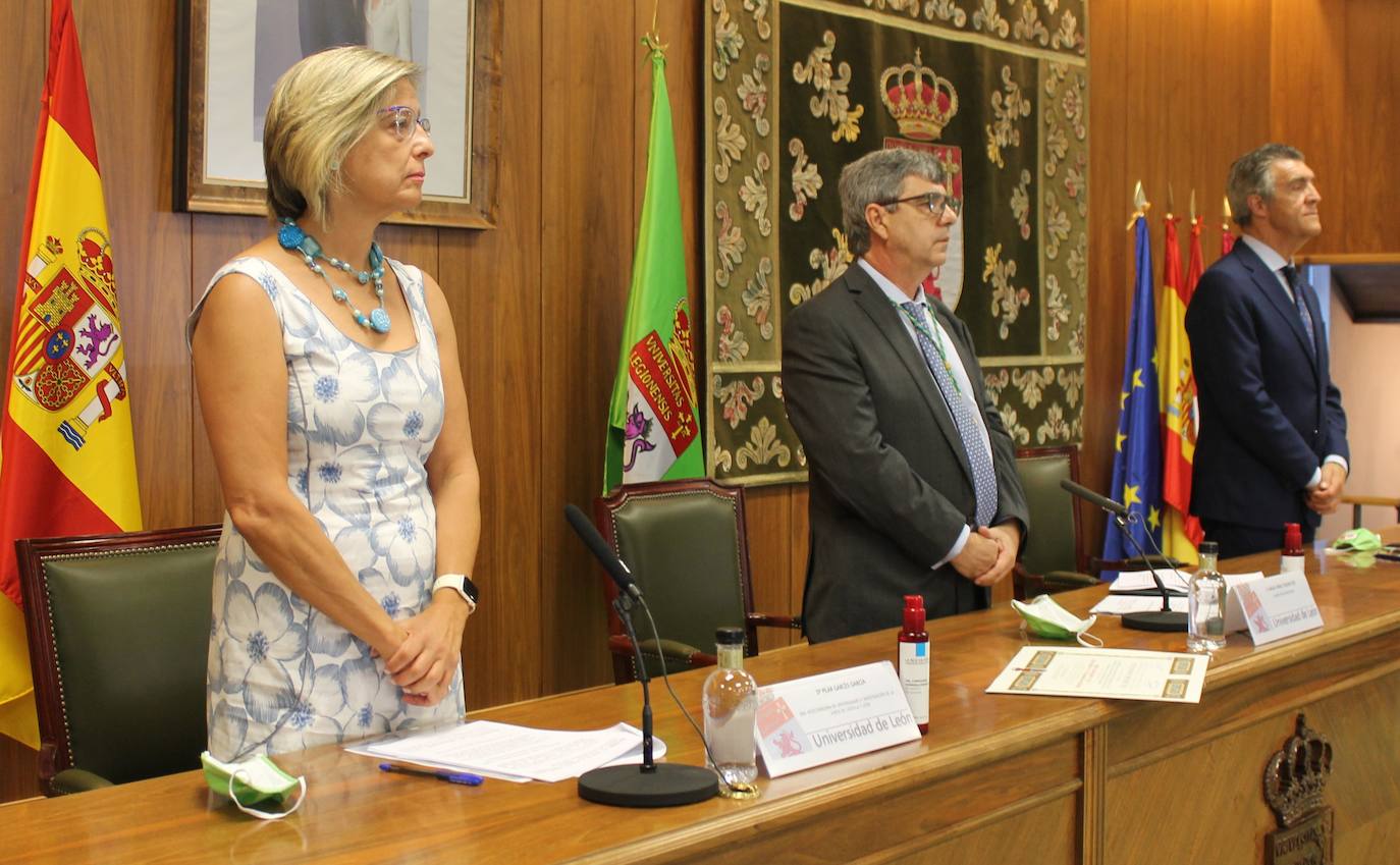 Fotos: El Aula Magna acoge el primer acto académico de la ‘nueva normalidad’